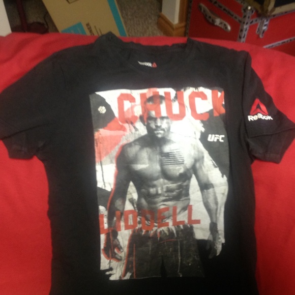 Chuck Liddell tshirt - Picture 1 of 2